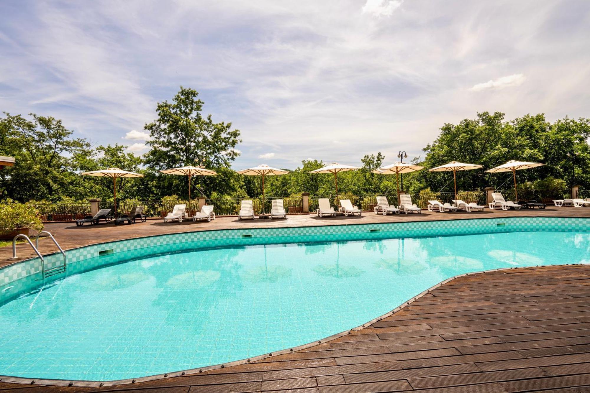 Isa - Residence With Swimming Pool In Sorano, Apartments With Air Conditioning And Private Outdoor Area Sorano (Grosseto) Exterior foto