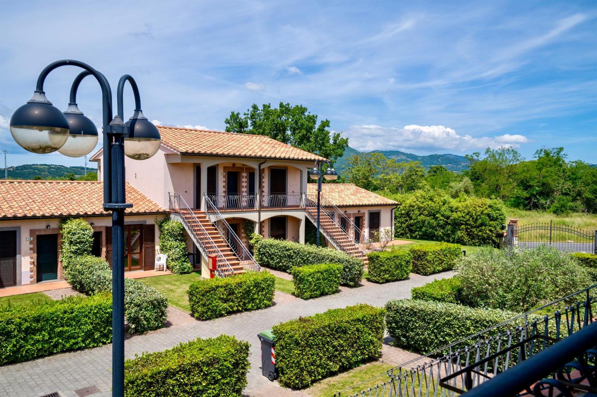 Isa - Residence With Swimming Pool In Sorano, Apartments With Air Conditioning And Private Outdoor Area Sorano (Grosseto) Exterior foto